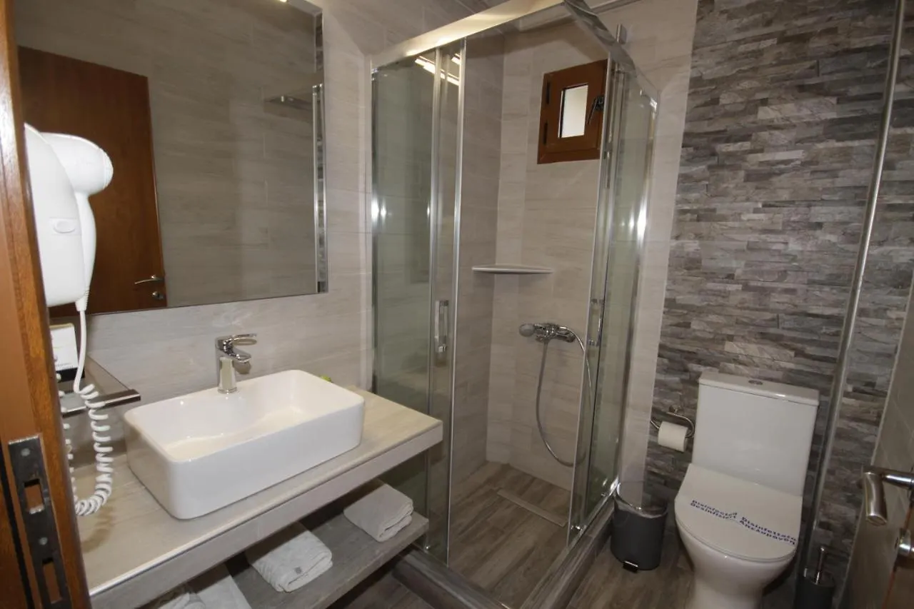 Edra Studios Apartment Vourvourou Greece