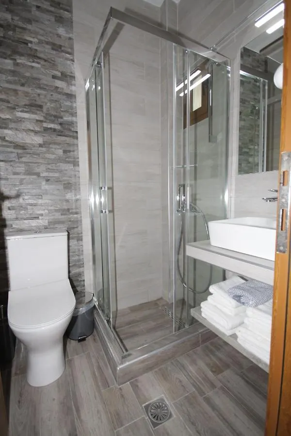 Edra Studios Apartment Vourvourou 0*,