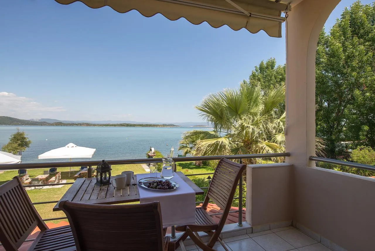 Edra Studios Apartment Vourvourou