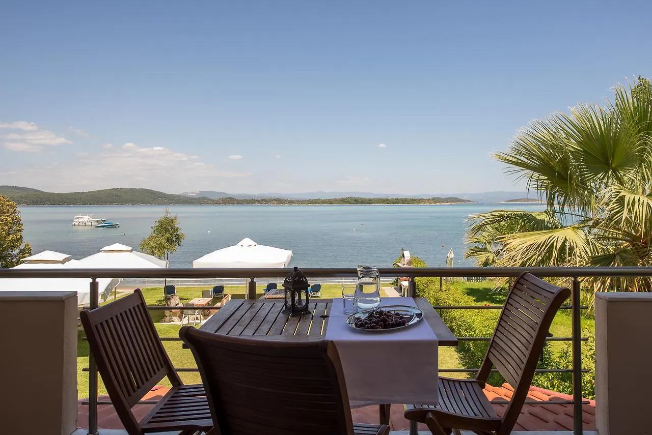 Edra Studios Apartment Vourvourou